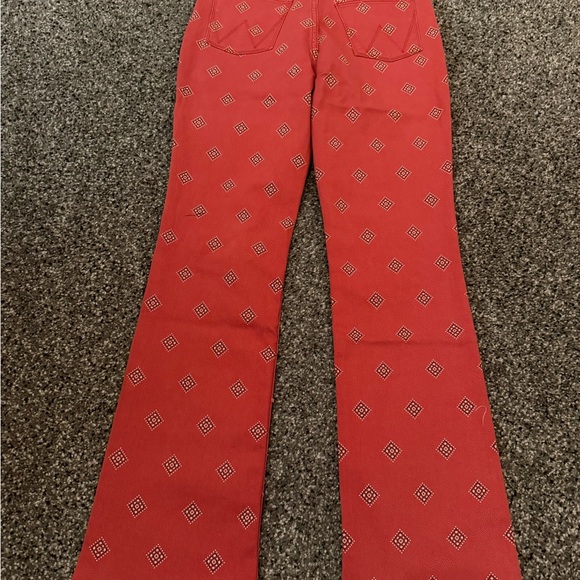 Womens new wrangler jeans size 28 x 32 - Picture 2 of 3